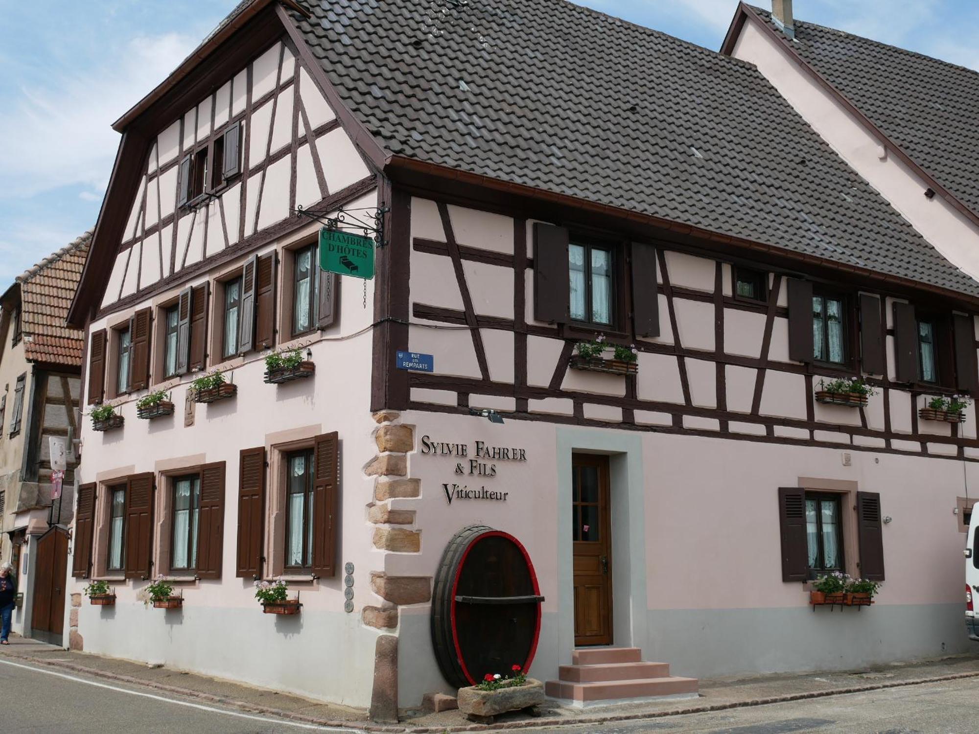Les Suites - La Cour St Fulrad Saint-Hippolyte  Exterior foto